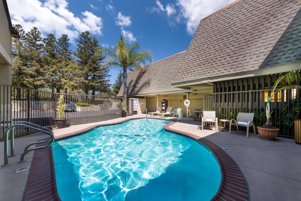 Best Western Danville Sycamore Inn Экстерьер фото