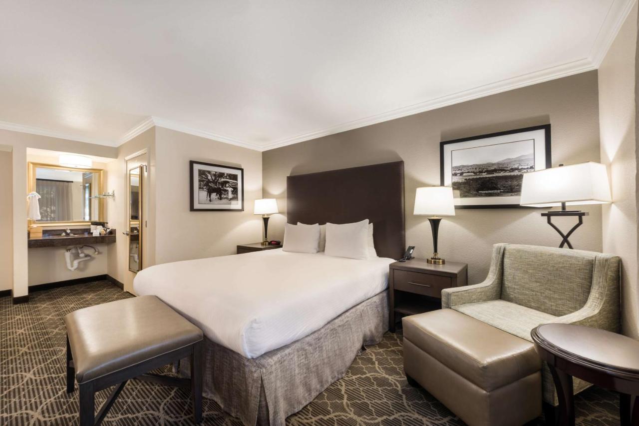 Best Western Danville Sycamore Inn Экстерьер фото